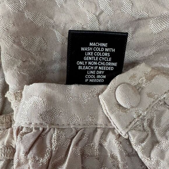 Torrid (2X) Jacquard Surplice Leopard Top - Shimmery Champagne Wrap Blouse - Picture 14 of 15